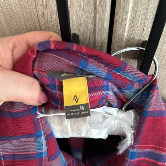 Eddie Bauer Plaid Button Up - Picture 4 of 5